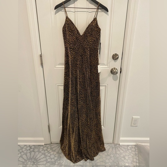 Lulu’s Animal Print Formal Dress V-neck Spaghetti Straps Women’s Size 2 NWT - Picture 2 of 9